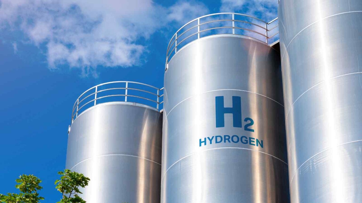 Scoperto un metodo innovativo per produrre idrogeno a zero emissioni usando bioetanolo agricolo, con vantaggi economici e ambientali.