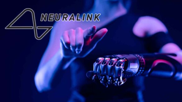 Il paziente Neuralink ora scrive con un braccio robotico