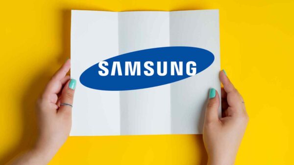 Samsung lavora a un pieghevole trifold, ma potrebbe arrivare solo in alcuni mercati a causa di costi elevati e sfide tecniche.