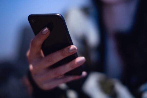 SparkCat, il malware attacca Apple e Android: scaricato 242.000 volte