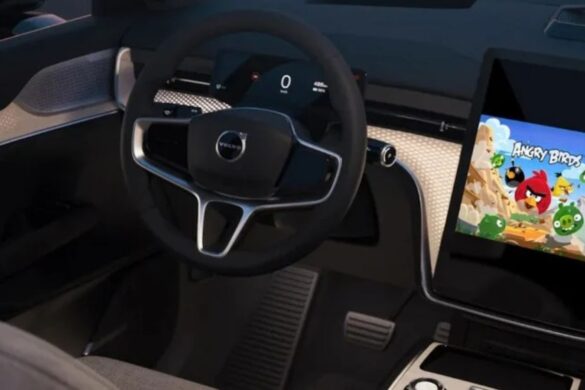 Android Auto: la beta 14.1 introduce i giochi, ecco Angry Birds ma non solo