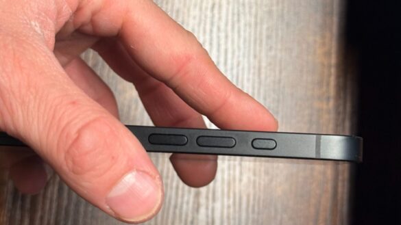 iPhone 16e iPhone 16e