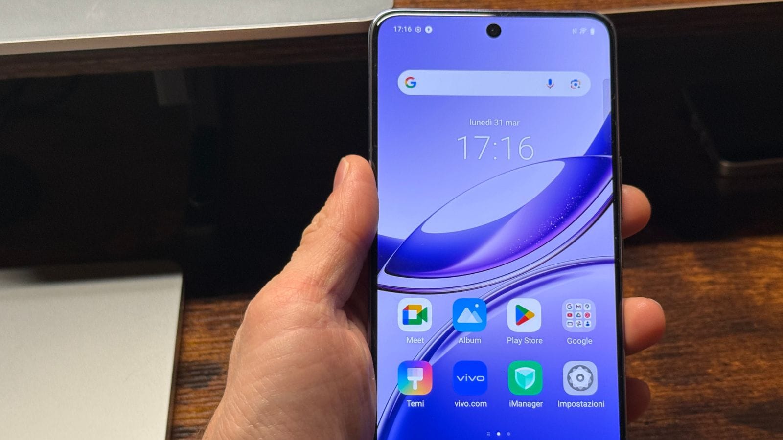Vivo V50