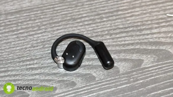 7 OpenRock X Open-Ear Air Conduction Sport Earbuds: gli auricolari