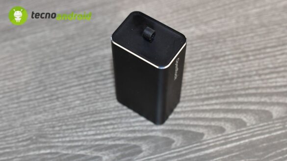 8 OpenRock X Open-Ear Air Conduction Sport Earbuds: gli auricolari