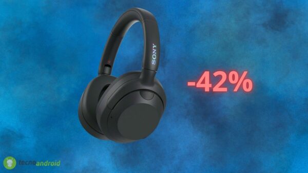 Amazon SCONTA del 42% le cuffie Sony ULT Wear, un prezzo mai visto prima