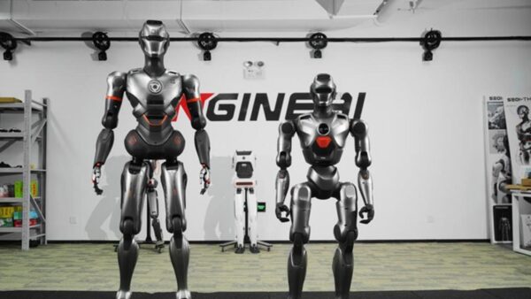 PM01: Il robot che fa la capriola frontale
