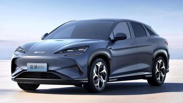 BYD spicca il volo: vendite record e ambizioni globali