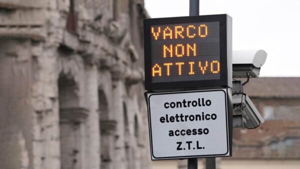 Furbetti della ZTL: scoperta la truffa delle targhe modificate