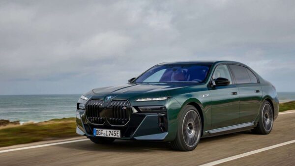 BMW Serie 7: restyling in arrivo, ma senza la rivoluzione della Neue Klasse
