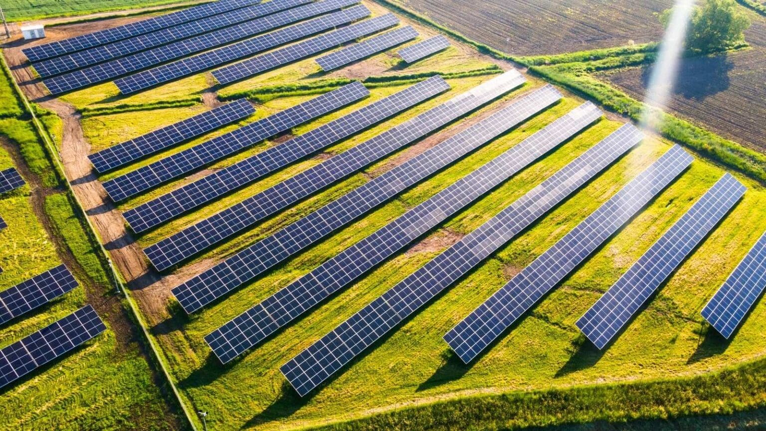 Energia solare: più efficienza grazie ai materiali ferroelettrici