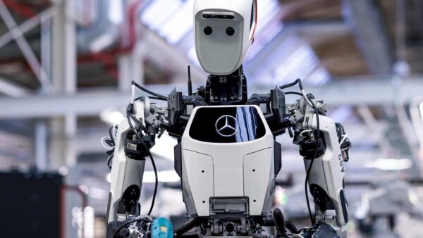 Mercedes scommette sulla robotica: l’ingresso di Apptronik nelle sue fabbriche