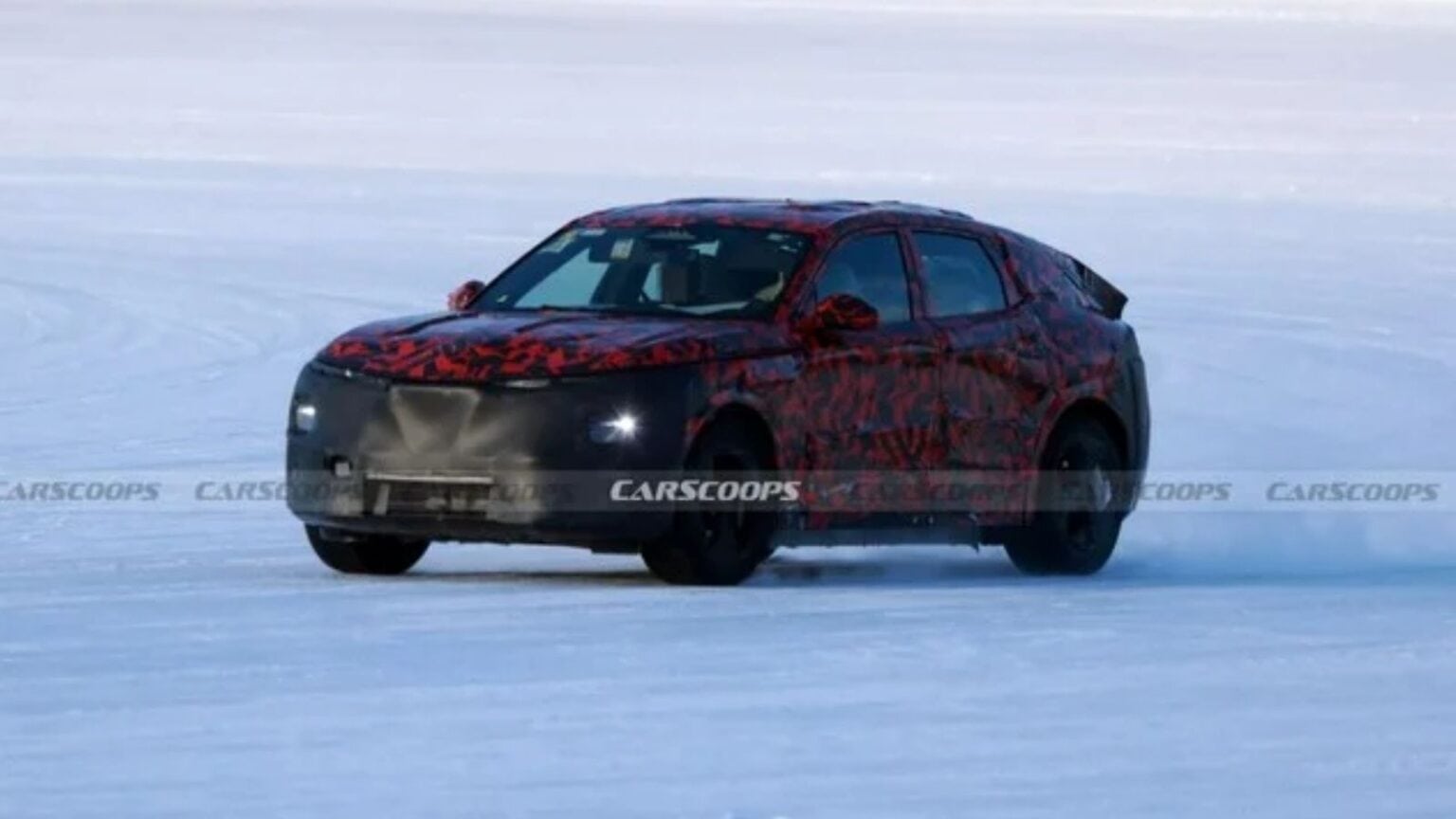foto spia alfa romeo stelvio