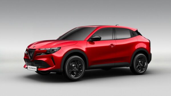 Alfa Romeo Junior Ibrida Q4: nuova era per la trazione integrale
