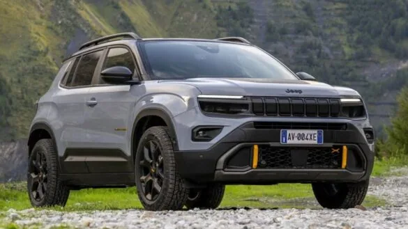 Jeep Compass 2025: nuove motorizzazioni e design rivisitato