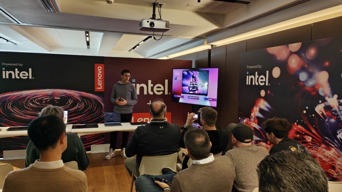 Lenovo MWC (1)