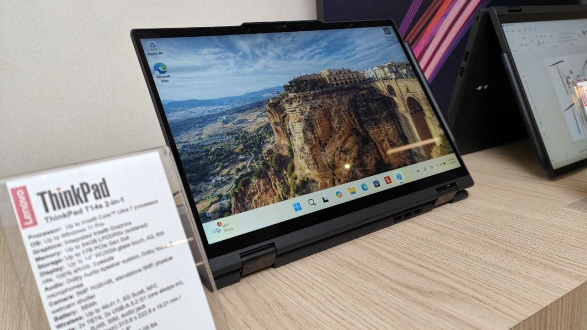 Lenovo MWC (14)