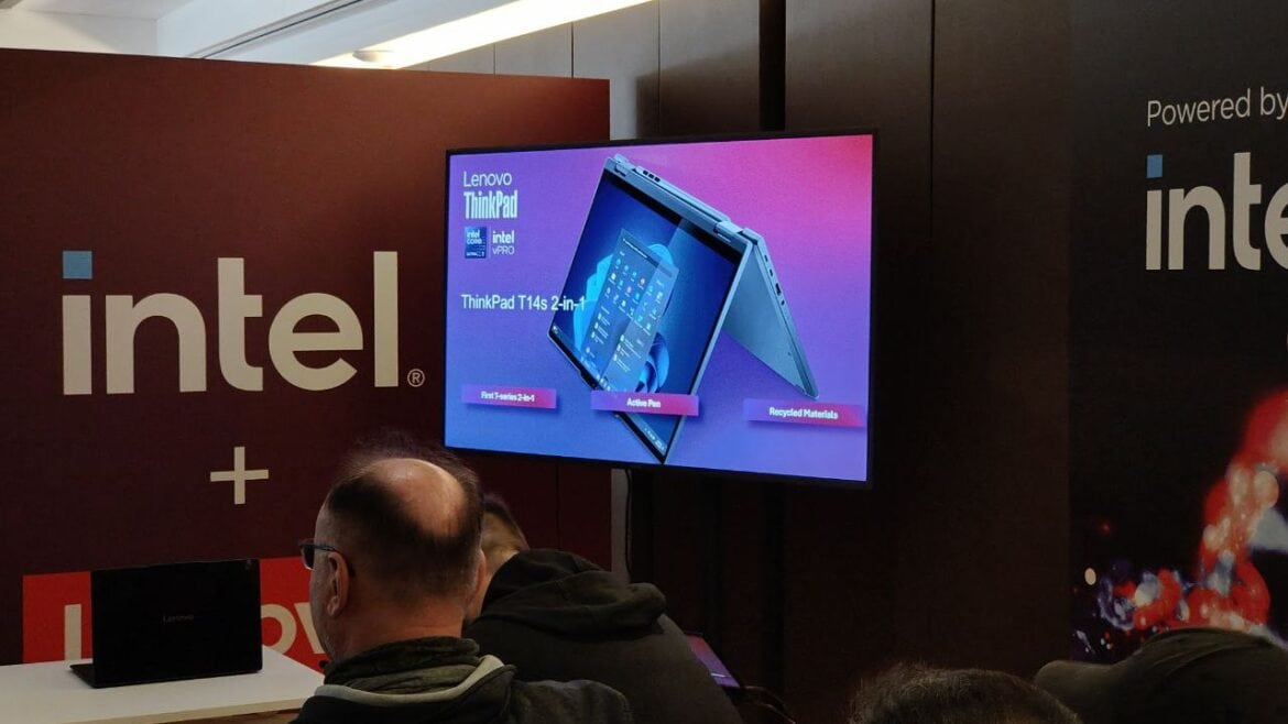 Lenovo MWC (25)