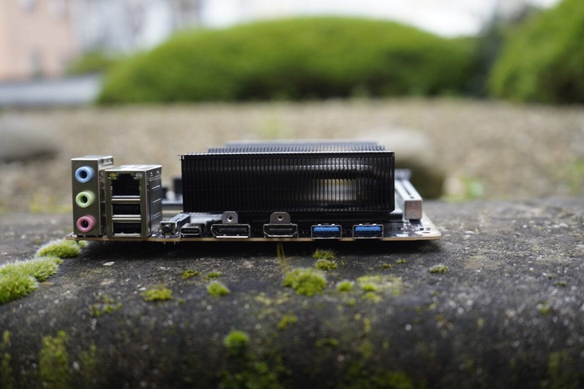 Minisforum BD795i SE (33)