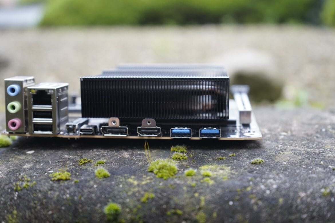 Minisforum BD795i SE (34)