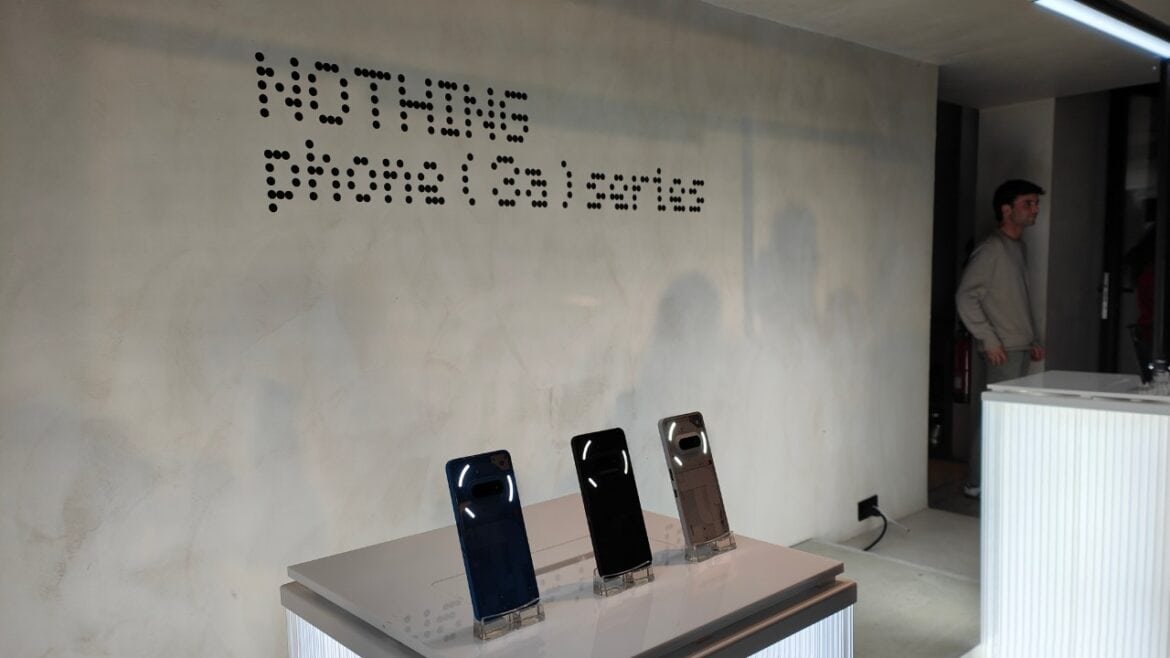 Nothing MWC (5)