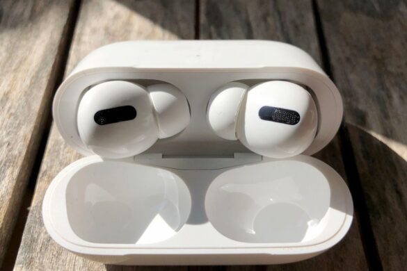 Airpods Pro, il nuovo progetto riguarda una fotocamera integrata