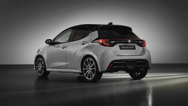 Toyota piccole auto elettriche
