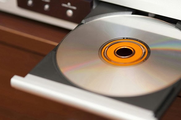Warner Bros, molti DVD degli anni 2000 si stanno deteriorando