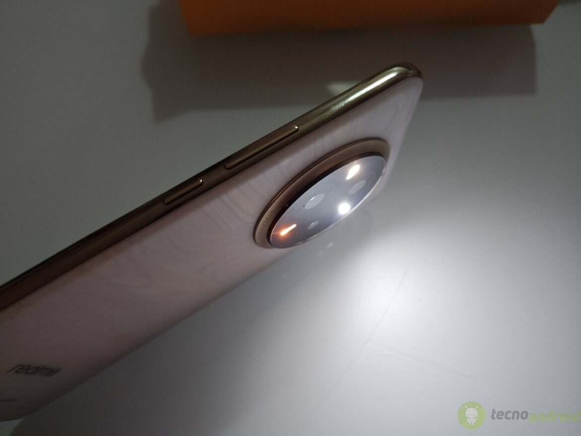Realme 14 Pro+ (27)
