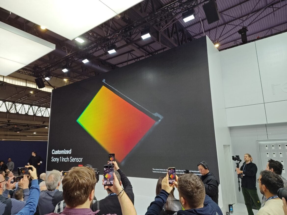 Realme MWC (10)