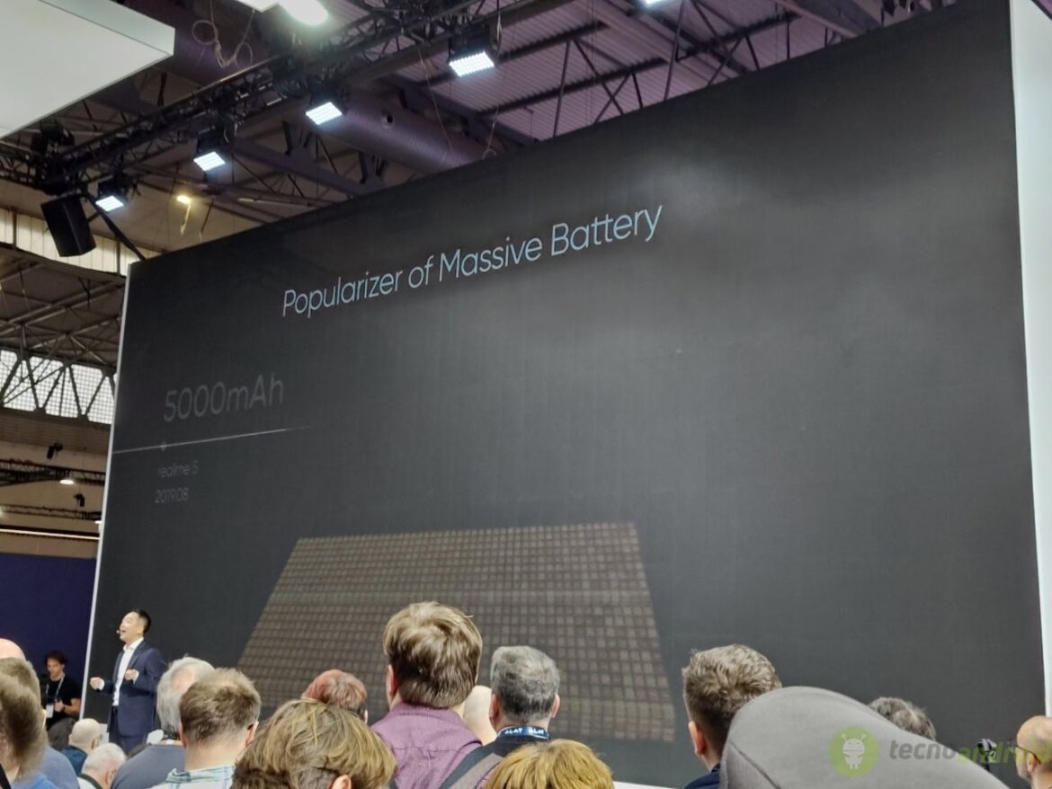 Realme MWC (19)