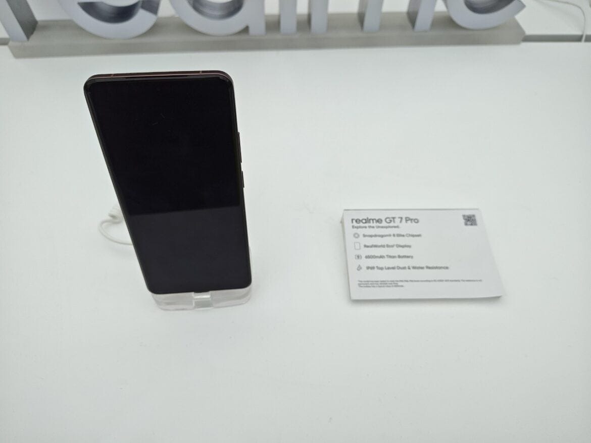 Realme MWC (26)