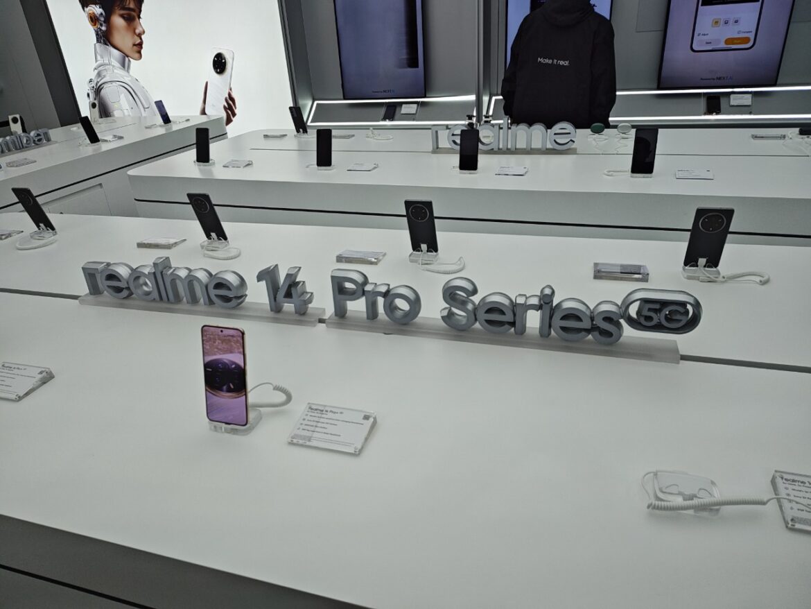Realme MWC (34)