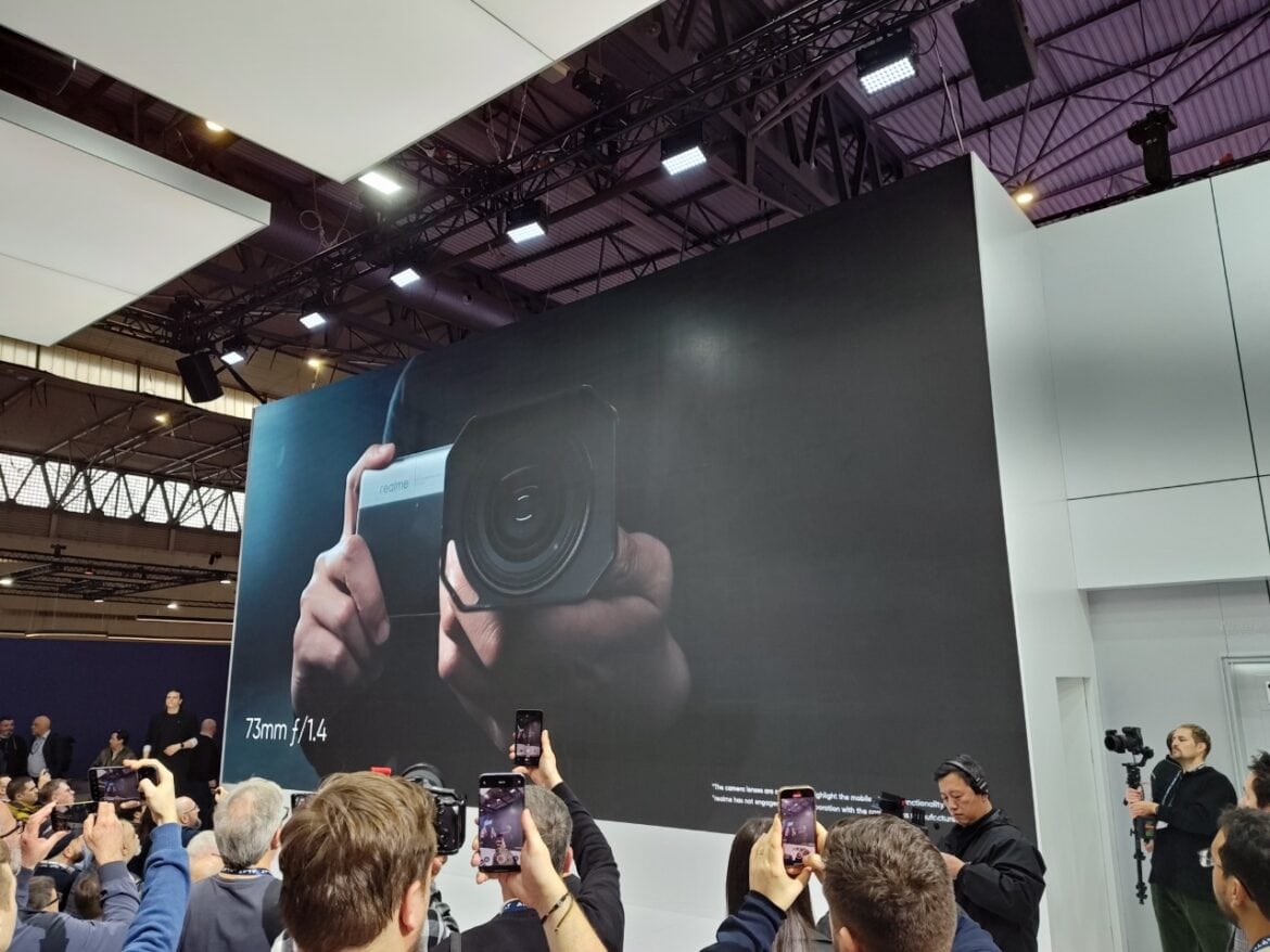 Realme MWC (7)
