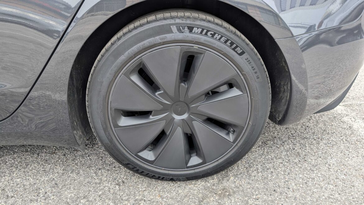 Tesla Model 3 RWD (15)