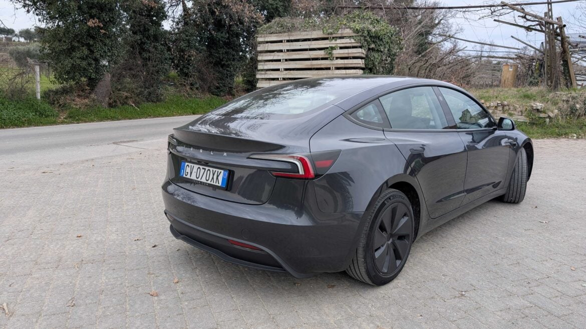 Tesla Model 3 RWD (26)