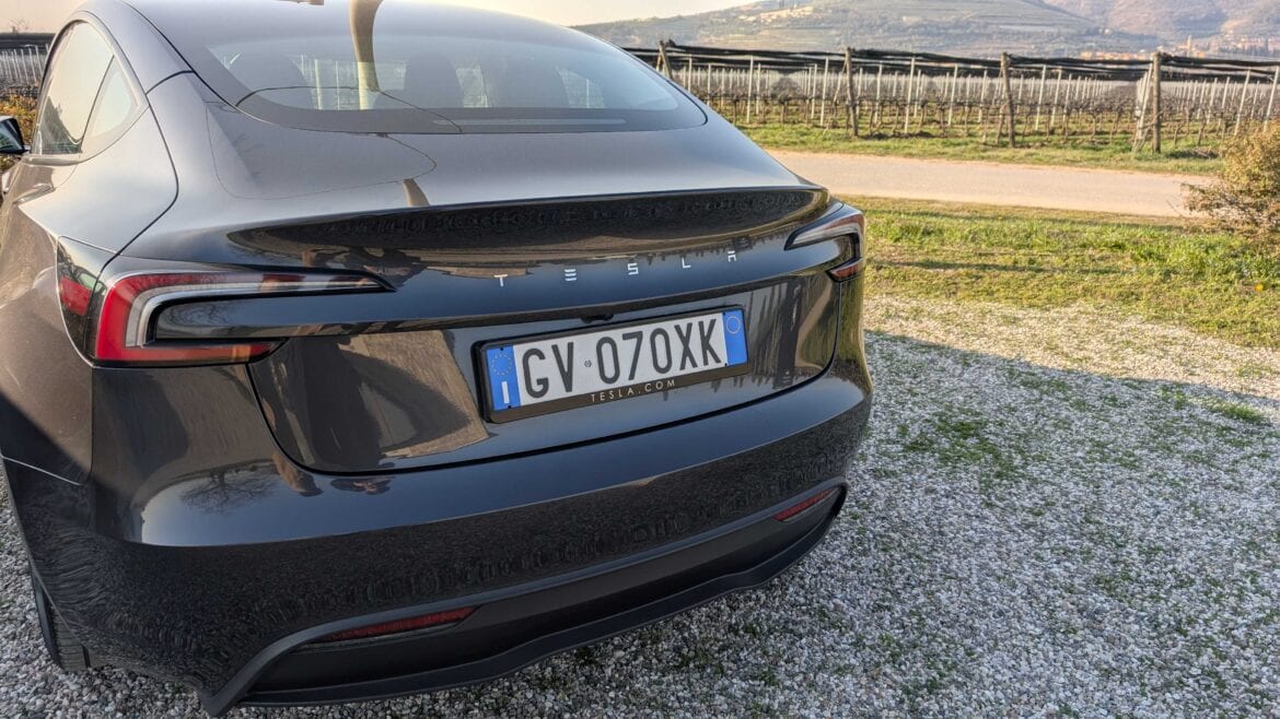 Tesla Model 3 RWD (4)