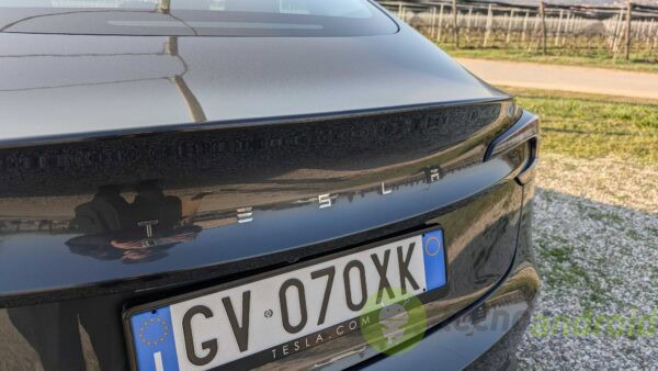 tesla - caratteristiche tesla - caratteristiche