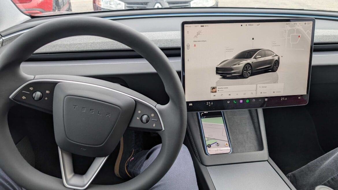 Tesla Model 3 RWD (7)