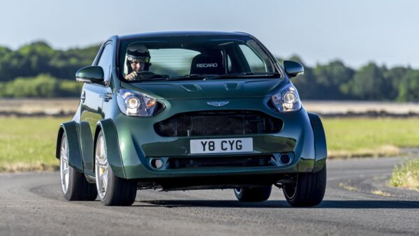 V8 Cygnet