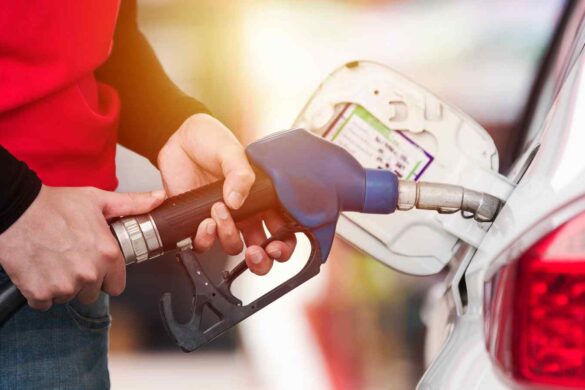 Carburante in calo: benzina e diesel scendono leggermente