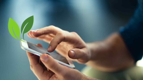 Gli smartphone diventano più sostenibili: ricondizionati, riparabili e longevi, mentre cresce l’attenzione su impatto ambientale e riciclo.