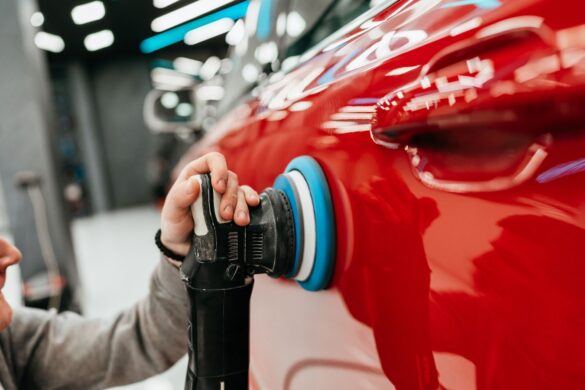 Porsche, al lavoro su un nuovo SUV a combustione interna?