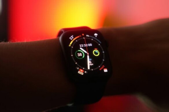 Apple, ufficiale watchOS 11.4: nuova sveglia e altre novità per Apple Watch