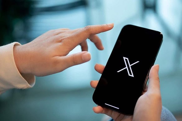X: dati di 3 miliardi di utenti potrebbero essere finiti online, è allarme