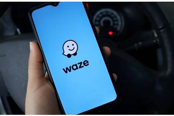 Anche Waze si adatta al design di Android