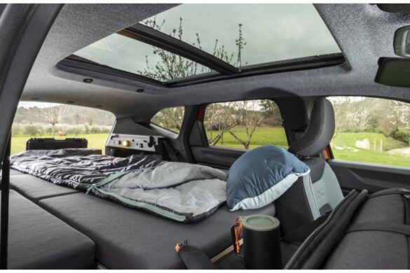 Dacia Bigster si trasforma in un mini camper