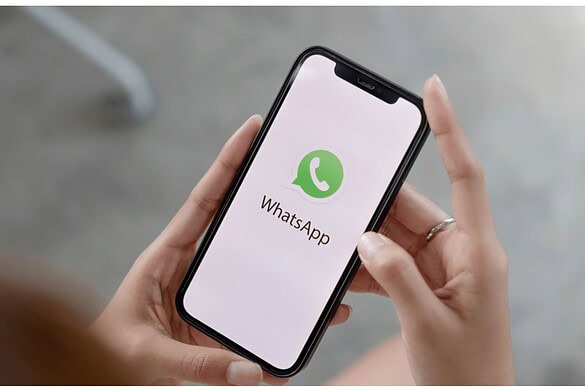 WhatsApp e Meta AI: l’Europa alza lo sguardo
