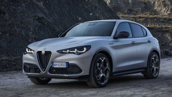 Rinascita della Stelvio: il SUV Alfa Romeo si prepara al futuro
