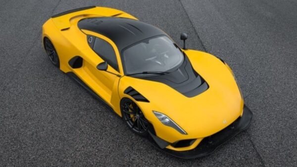 Hennessey Venom F5 Evolution: la potenza pura del motore V8